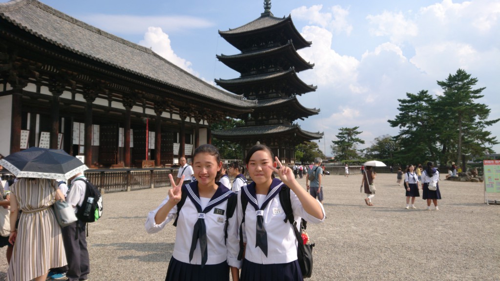 DSC_0001_BURST20190911145120440-3456x1944